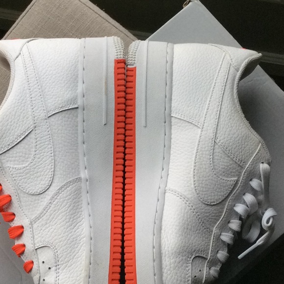 Nike Air Force One - Picture 2 of 4